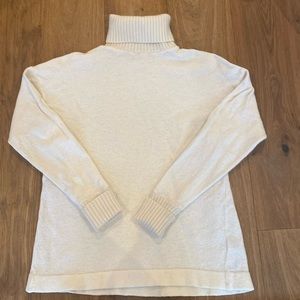 Cream turtle neck J Crew sweater wool and cotton blend lightly worn